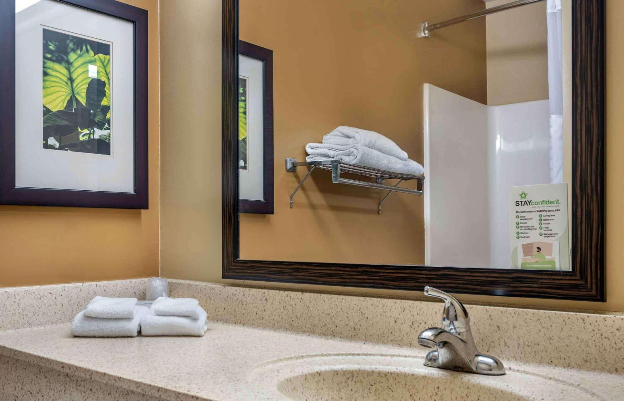 Extended Stay America Suites - Kansas City - Airport מראה חיצוני תמונה