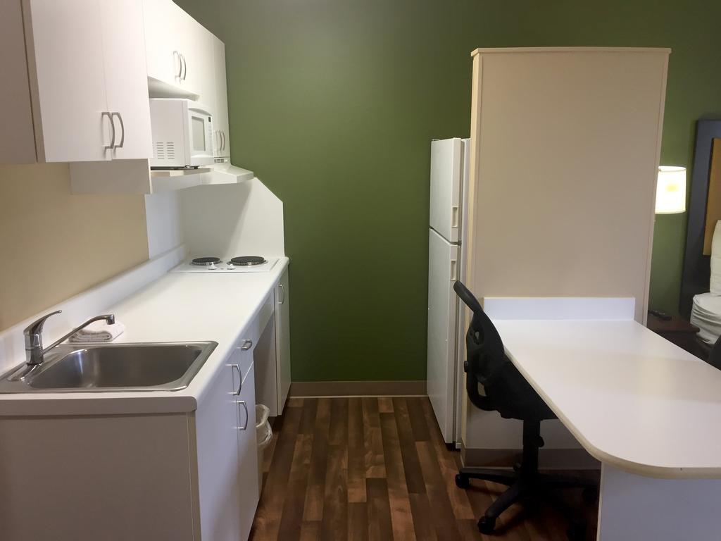 Extended Stay America Suites - Kansas City - Airport מראה חיצוני תמונה