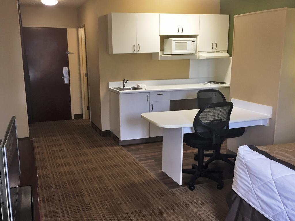 Extended Stay America Suites - Kansas City - Airport מראה חיצוני תמונה